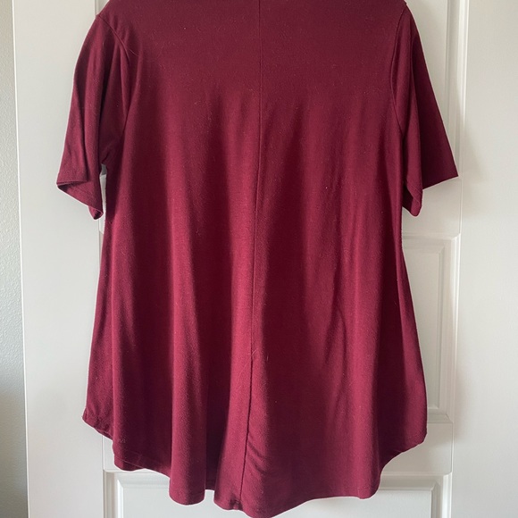 Women’s Keyhole Maroon Cotton Top - Picture 3 of 3